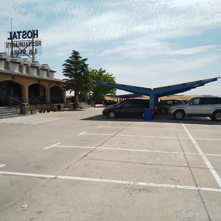 Hotel-Restaurante La Sima Кастильо-де-Гарсимуньос Экстерьер фото