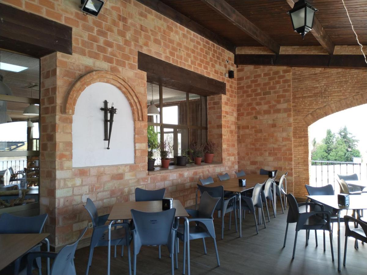Hotel-Restaurante La Sima Кастильо-де-Гарсимуньос Экстерьер фото
