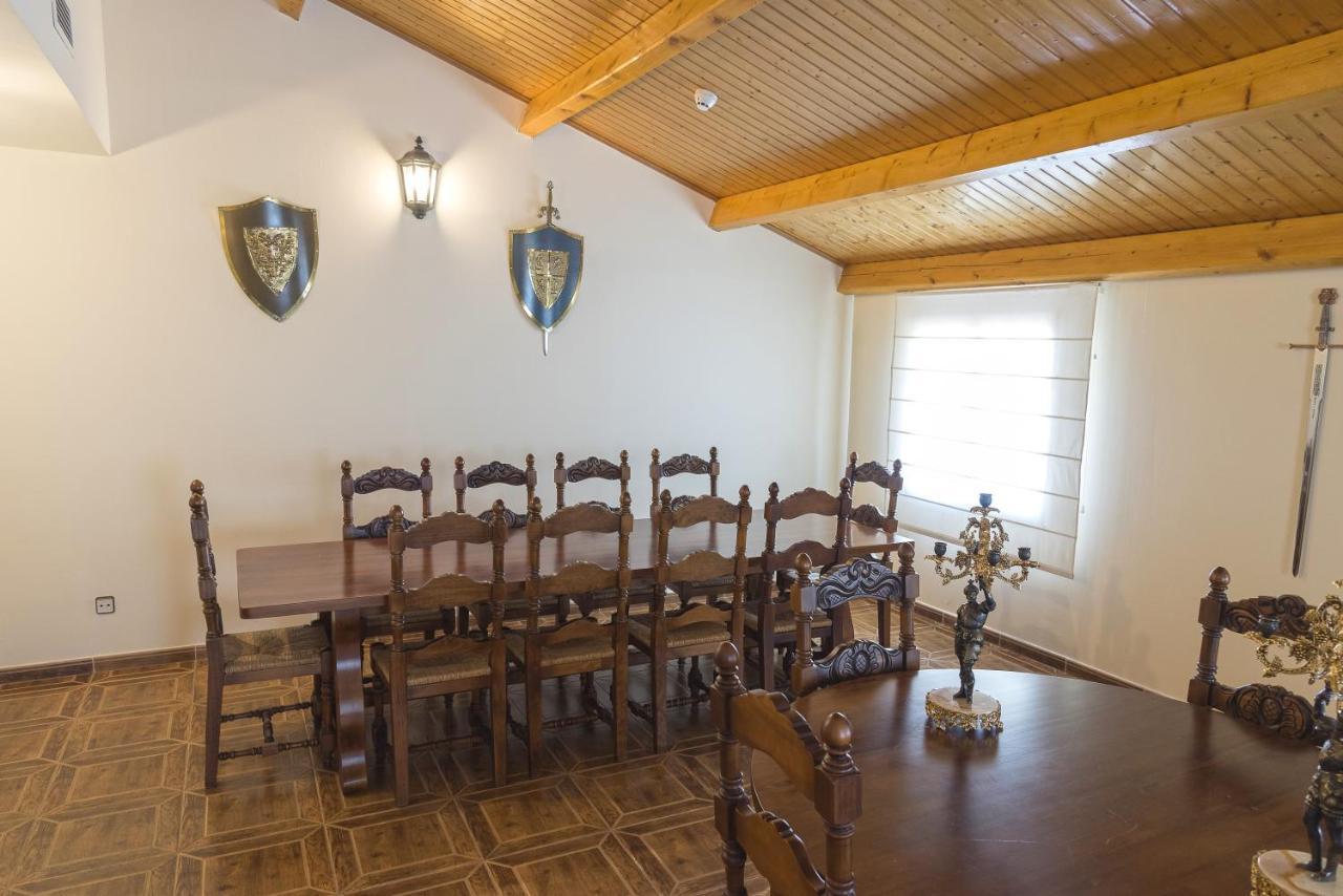 Hotel-Restaurante La Sima Кастильо-де-Гарсимуньос Экстерьер фото