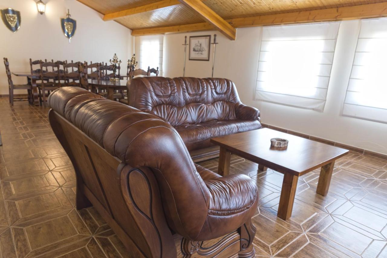 Hotel-Restaurante La Sima Кастильо-де-Гарсимуньос Экстерьер фото